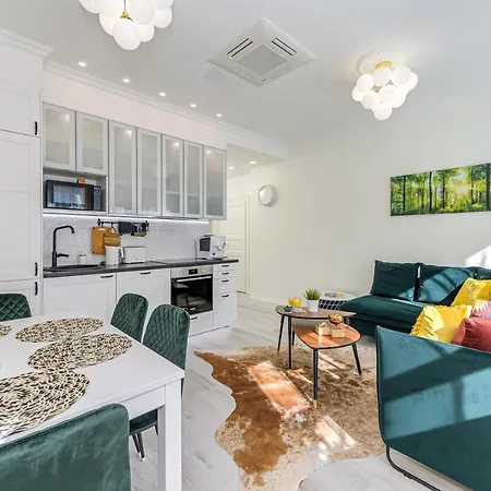 Tallinn City Center 2-Bedroom Apartment With Two Kitchen And Two Bathroom Apartment Reval