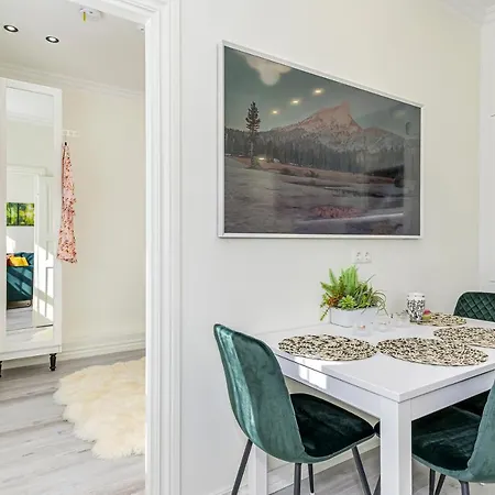 Apartment Tallinn City Center 2-Bedroom Apartment With Two Kitchen And Two Bathroom *