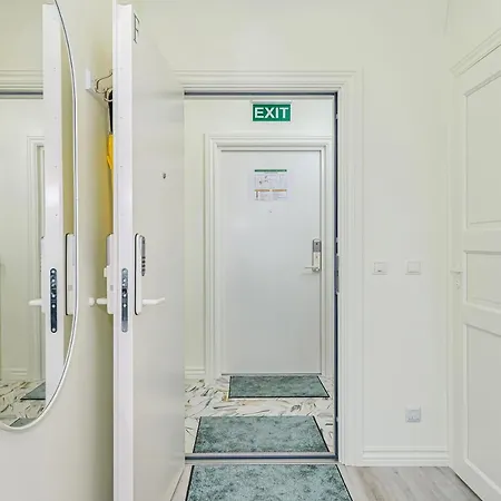 Tallinn City Center 2-Bedroom Apartment With Two Kitchen And Two Bathroom Apartment *