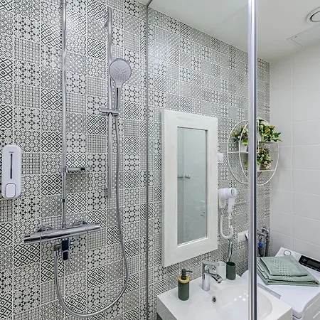 Tallinn City Center 2-Bedroom Apartment With Two Kitchen And Two Bathroom شقة تالين