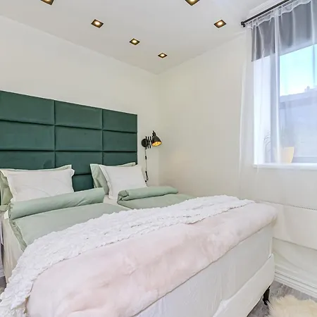 Tallinn City Center 2-Bedroom Apartment With Two Kitchen And Two Bathroom Apartment Reval