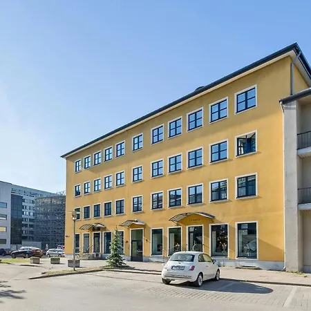Tallinn City Center 2-Bedroom Apartment With Two Kitchen And Two Bathroom تالين